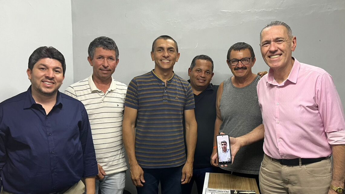 Bloco de Oposição reúne com Ricardo Liberato pra discutir eleição da mesa diretora Bloco de Oposição reúne com Ricardo Liberato pra discutir eleição da mesa diretora