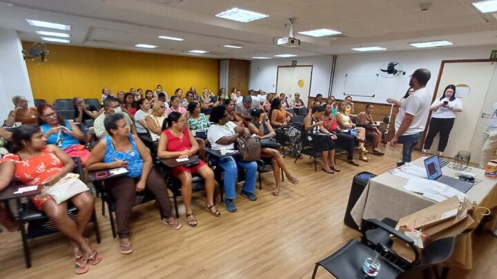 Outubro Rosa: Moradores de comunidades da Zona Sul recebem exames gratuitos de mama