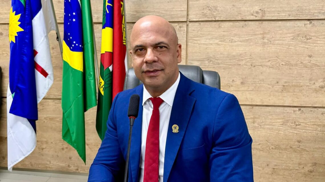Anderson Correia solicita apoio da Neoenergia para ação que vai promover cirurgias gratuitas no ICIA para a população Anderson Correia solicita apoio da Neoenergia para ação que vai promover cirurgias gratuitas no ICIA para a população