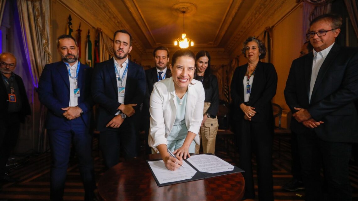 Governadora Raquel Lyra assina contratos que viabilizam a construção de 272 unidades habitacionais no Recife e em Pesqueira Governadora Raquel Lyra assina contratos que viabilizam a construção de 272 unidades habitacionais no Recife e em Pesqueira