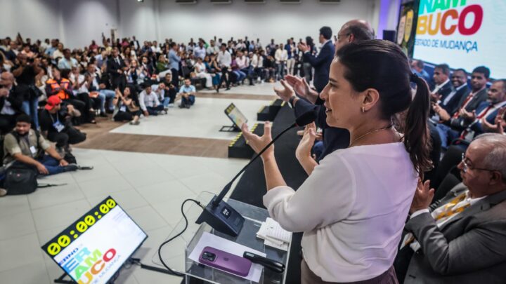 Em Gravatá, governadora Raquel Lyra abre seminário da Amupe e reforça compromisso do Estado com os municípios pernambucanos