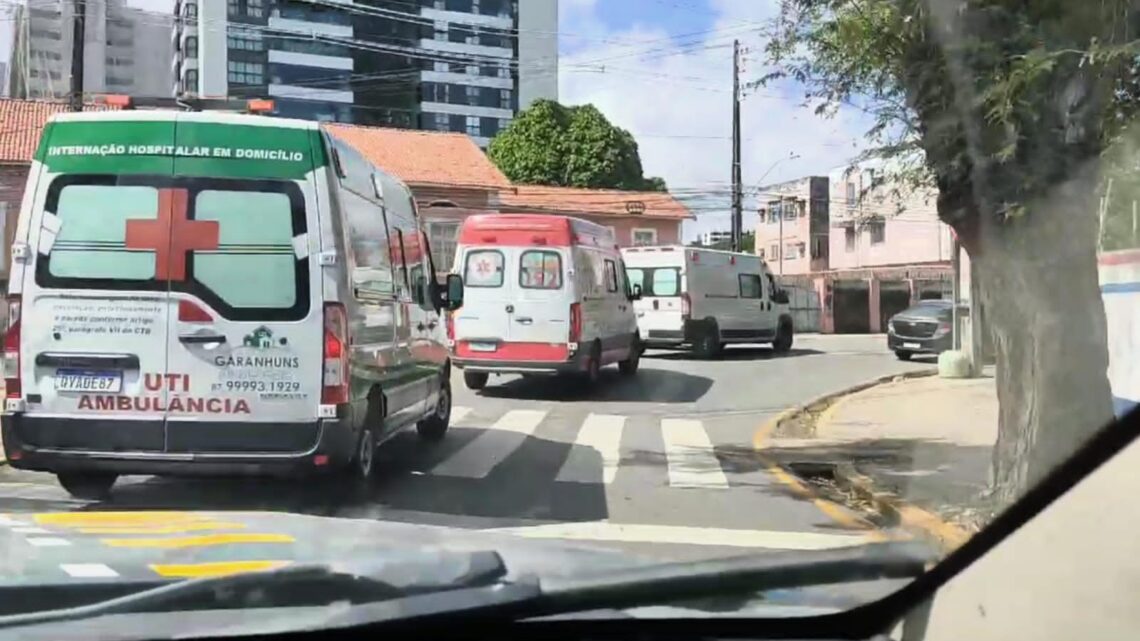 Colisão entre carro e caminhão: criança morre, mãe e dois filhos são escoltados pela PRF até Recife