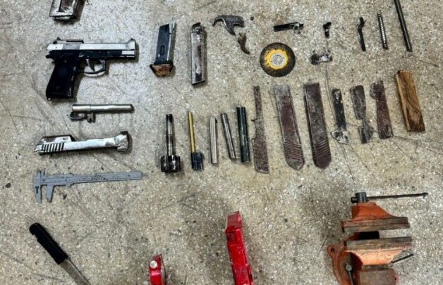 PM descobre fabricação ilegal de armas de fogo