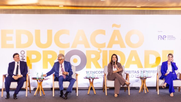 Em Brasília, governadora Raquel Lyra debate com prefeitos de todo Brasil sobre educação e apresenta avanços em Pernambuco