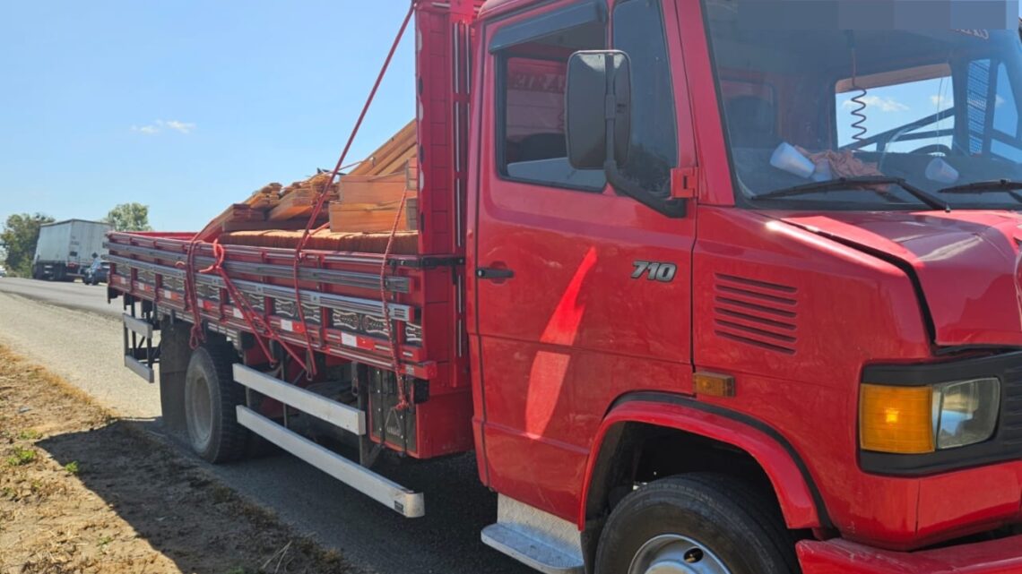 Pedestre morre atropelado por caminhão na BR 232