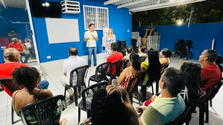 Vereador Júnior Letal debate melhorias na feira no bairro Agamenon