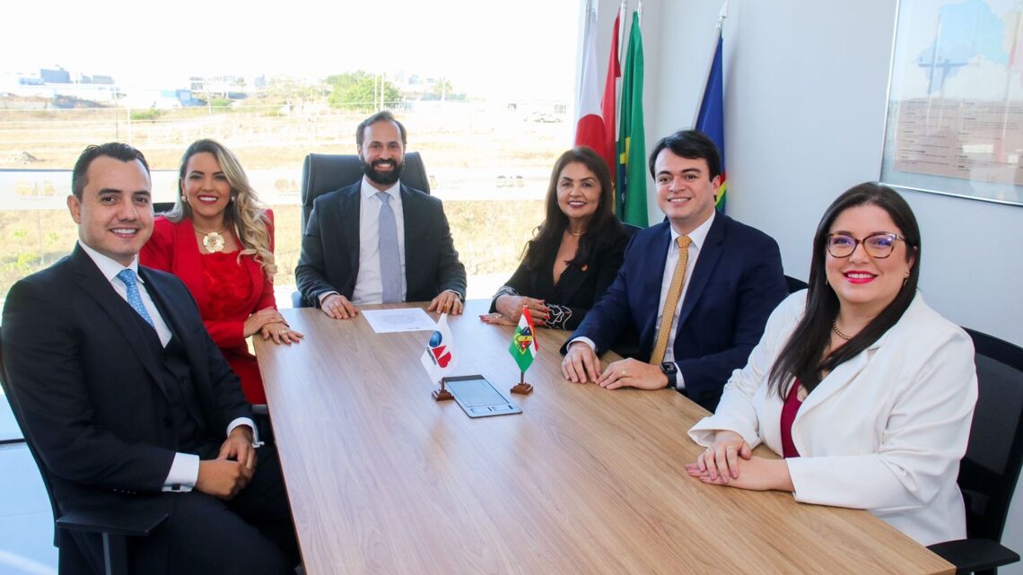 Empossados novos diretores e conselheiros da OAB Caruaru
