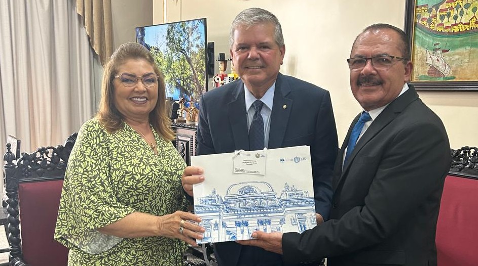 Prefeito e primeira-dama de Agrestina realizaram visita institucional ao Presidente do Tribunal de Justiça de Pernambuco