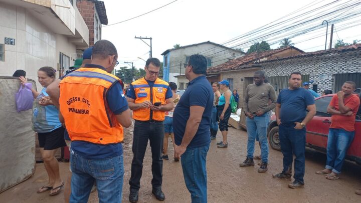 Governo de Pernambuco presta apoio a municípios atingidos pelas chuvas