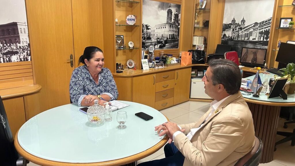 Bruno Lambreta luta pela extensão do ensino médio em várias localidades de Caruaru Bruno Lambreta luta pela extensão do ensino médio em várias localidades de Caruaru