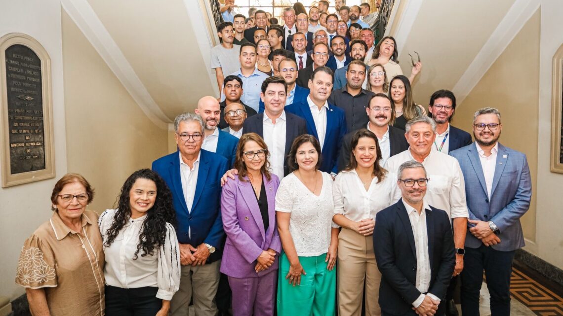 Governadora Raquel Lyra assina ordem de serviço para construção de 38 creches