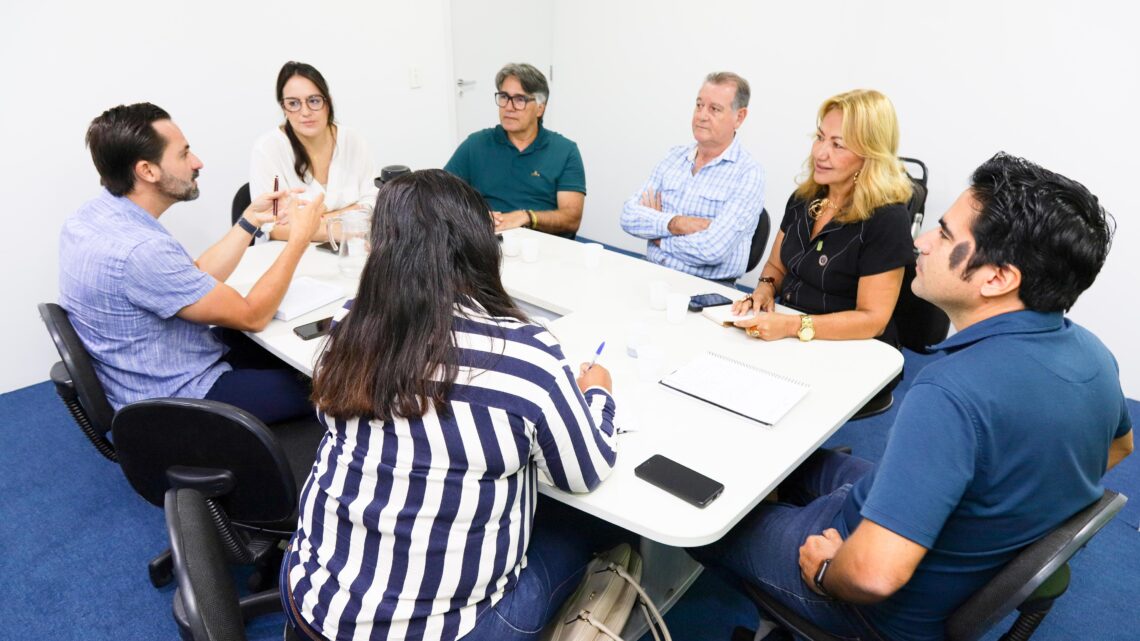 Preservação florestal e arborização em Caruaru são discutidas durante reunião