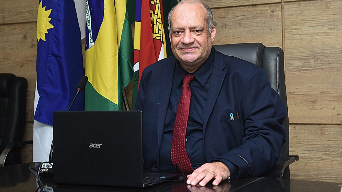 Vereador Jorge Quintino propõe criação do “Portal TEA” para fortalecer apoio a autistas e suas famílias em Caruaru