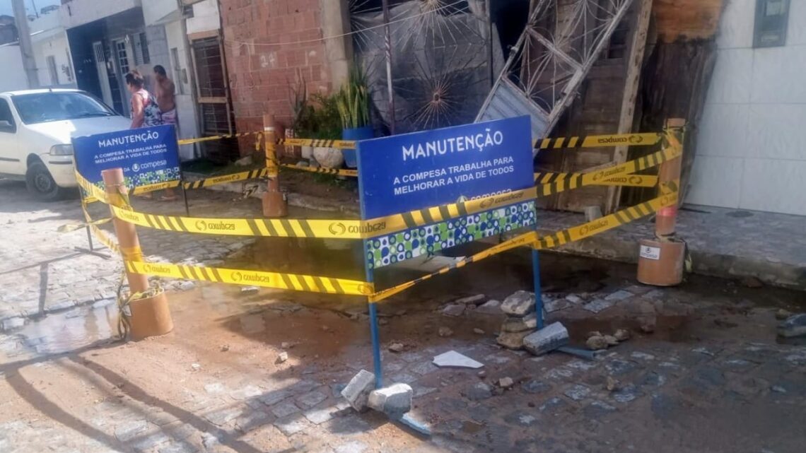 Compesa adota providências para conserto de vazamento no bairro São João da Escócia, em Caruaru