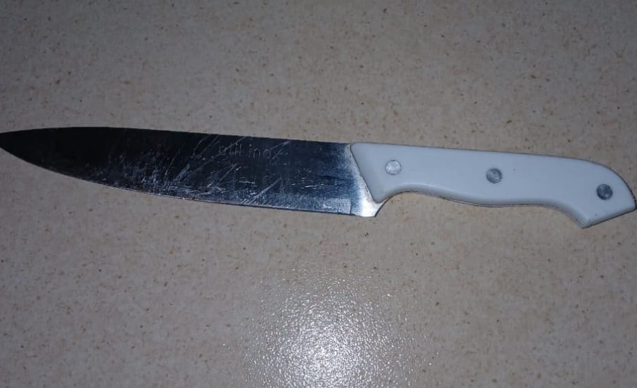 Marido quebra objetos da casa, agride esposa e é preso enquanto dormia