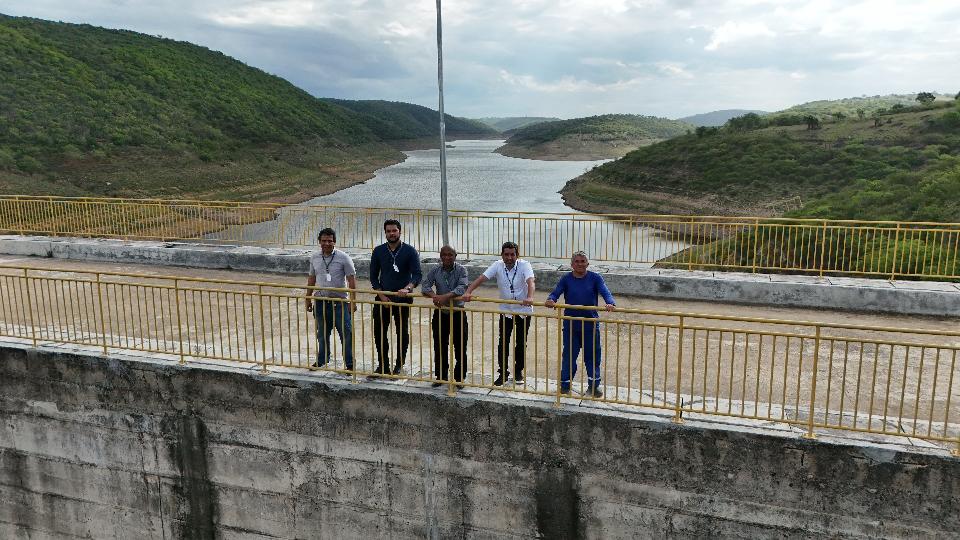 Obras emergenciais para preservar Barragem de Jucazinho, estão em ritmo acelerado