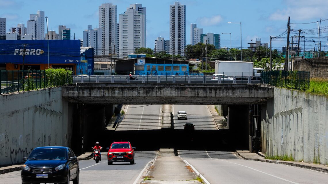 Estado avança com obras de mobilidade no Recife e Olinda