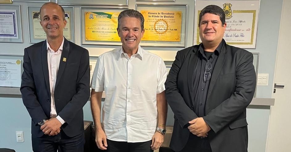 Vereador João Neto se reúne com Ministro André de Paula para viabilizar recursos para Caruaru Vereador João Neto se reúne com Ministro André de Paula para viabilizar recursos para Caruaru