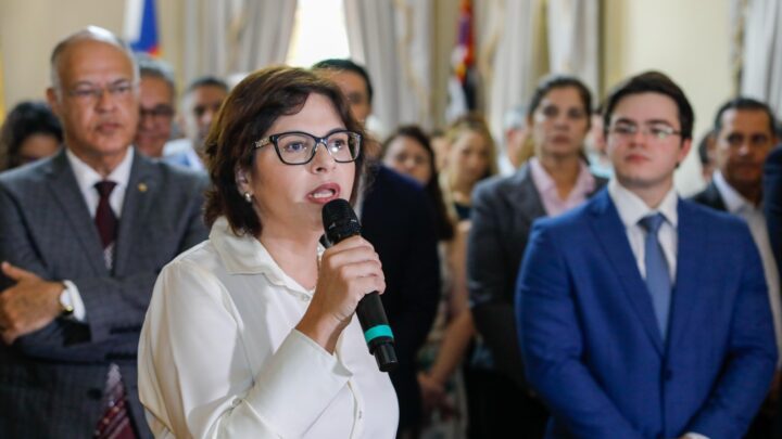 Destacando as ações realizadas pelo IPA, a governadora em exercício Priscila Krause empossa Miguel Duque como presidente do Instituto