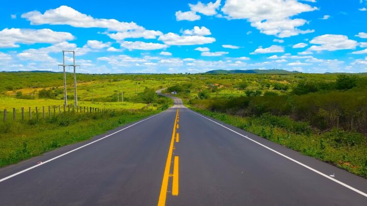 PE na Estrada: governadora Raquel Lyra entrega nova PE-220 em Arcoverde, que impulsiona o desenvolvimento econômico no Sertão do Moxotó