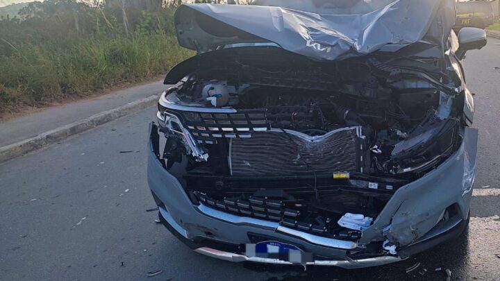 Motociclista morre na BR 232, após colisão frontal entre moto e camioneta