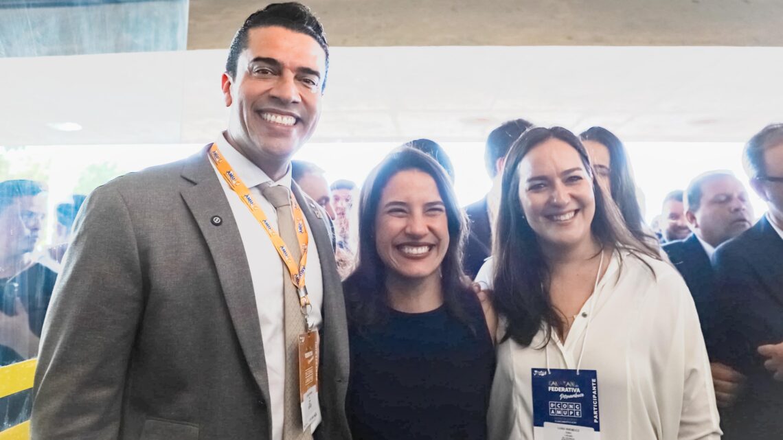 Ao lado da governadora Raquel Lyra, prefeito Rodrigo Pinheiro celebra um ano sem feminicídios em Caruaru