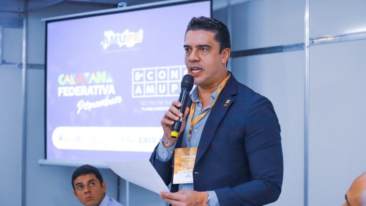Caruaru em destaque: Rodrigo Pinheiro media debate sobre inovação no campo durante congresso da Amupe