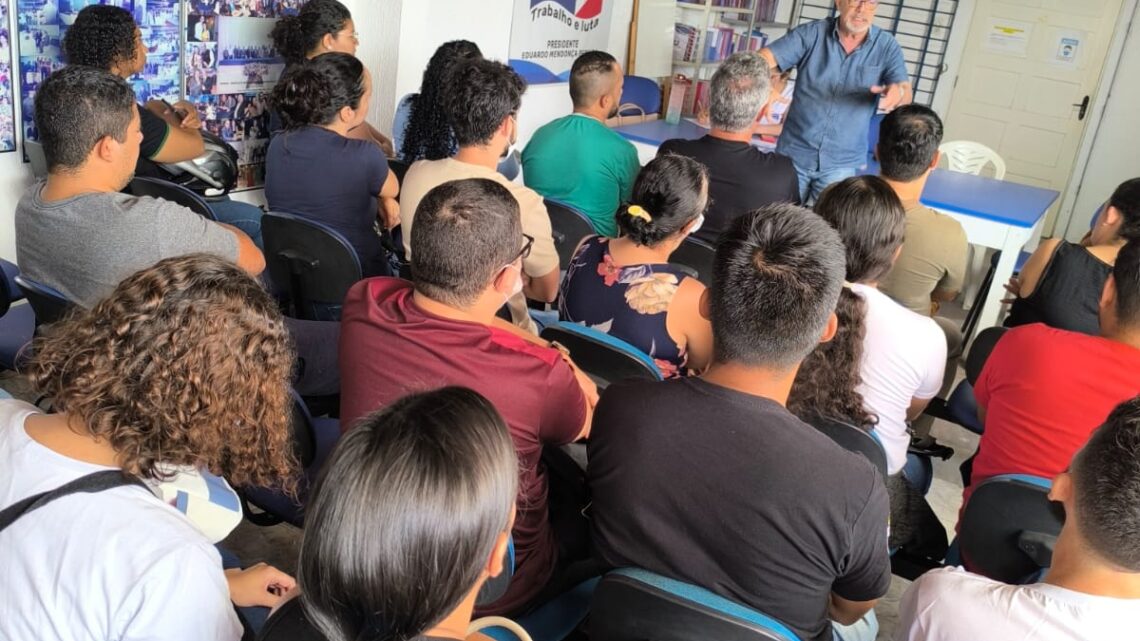 Sismuc Regional realiza assembleia com os servidores nesta segunda-feira 05 de maio Sismuc Regional realiza assembleia com os servidores nesta segunda-feira 05 de maio