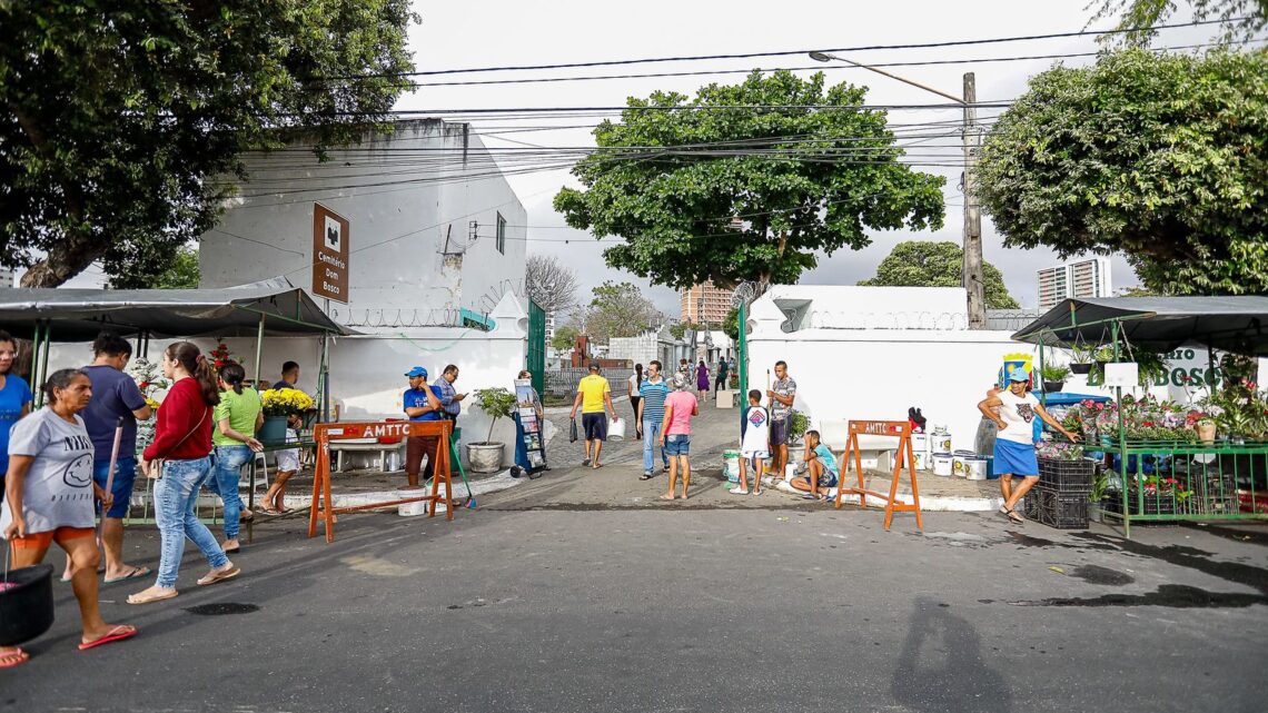 Cemitérios municipais de Caruaru terão horário e programação especial para o Dia das Mães