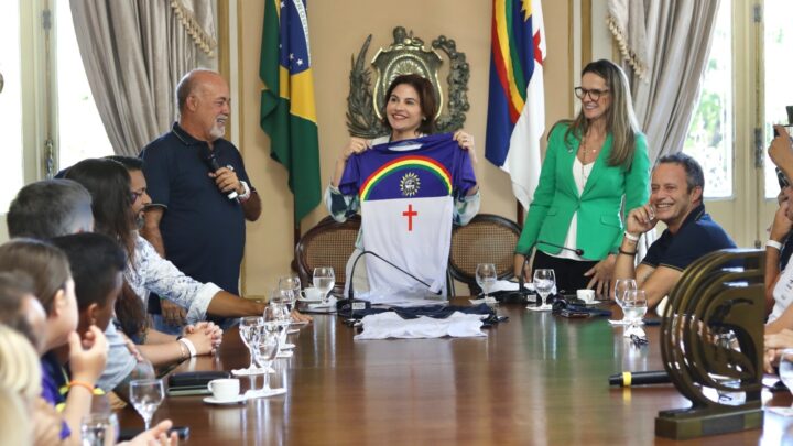 Governo-PE e Confederação Brasileira de Surf celebram apoio do Estado à modalidade esportiva