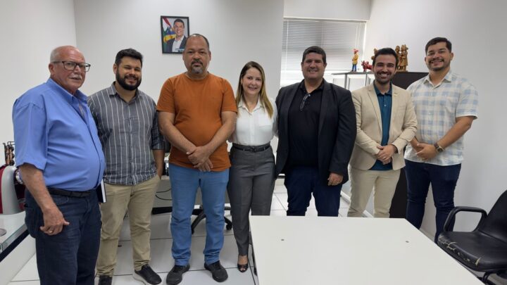 Auxiliares Administrativos Efetivos é mais uma classe beneficiada com reajuste salarial na gestão Rodrigo Pinheiro