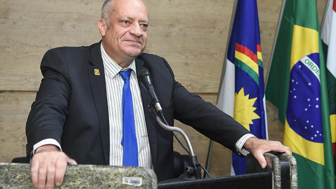 IBGE revela dados inéditos e Jorge Quintino intensifica ações para autismo em Caruaru IBGE revela dados inéditos e Jorge Quintino intensifica ações para autismo em Caruaru