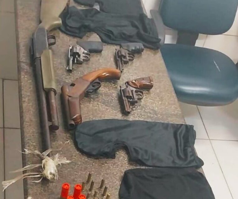 PM apreende armas de quadrilha de homicidas