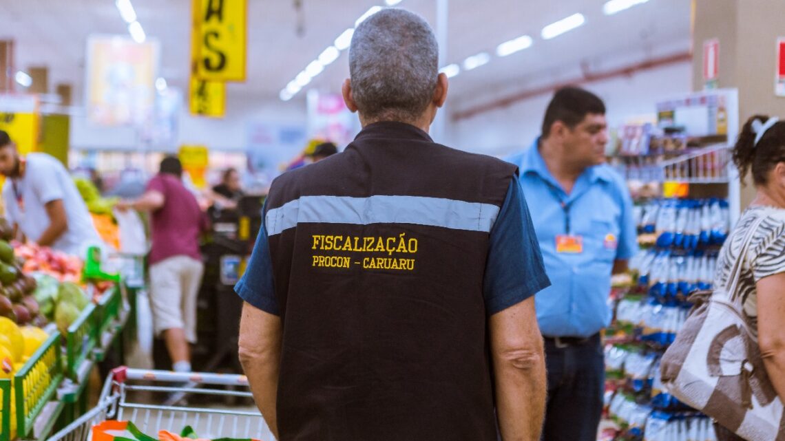 Procon Caruaru intensifica fiscalização durante as festividades do São João 2025