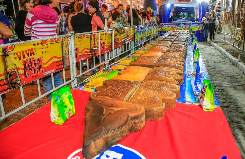 Festa do Bolo de Milho Gigante completa 25 Anos de tradição e sabor em Caruaru nesta quarta-feira (11) Festa do Bolo de Milho Gigante completa 25 Anos de tradição e sabor em Caruaru nesta quarta-feira (11)