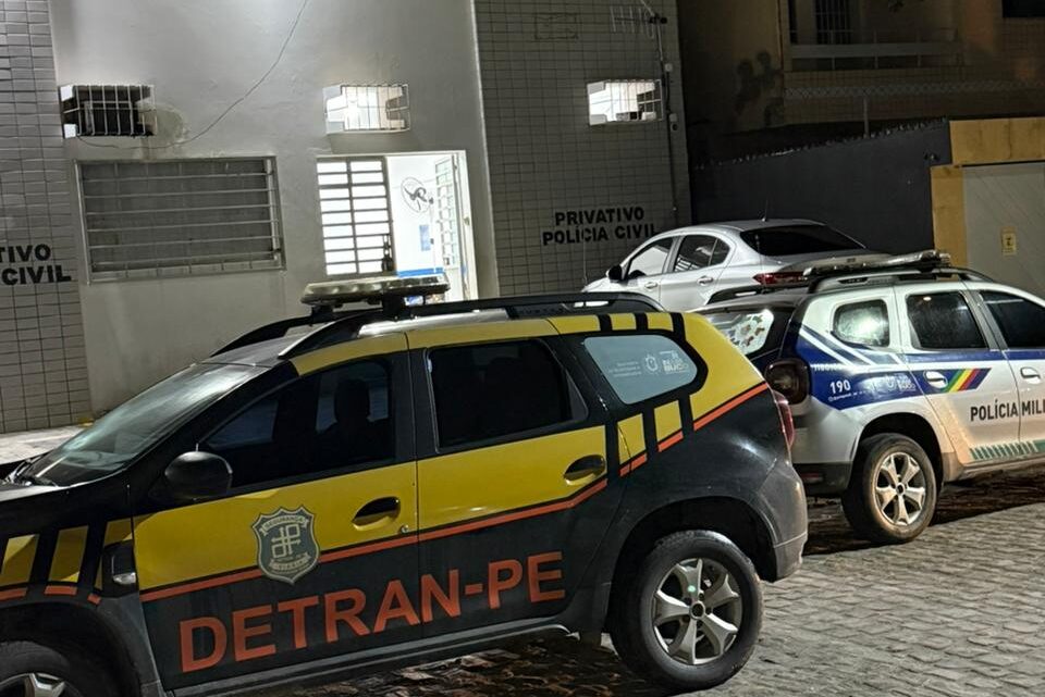 DETRAN-PE recupera dois veículos em menos de uma semana DETRAN-PE recupera dois veículos em menos de uma semana