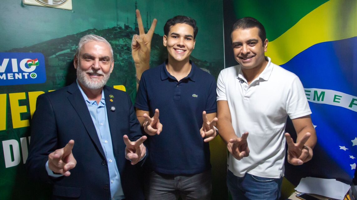 Fernando Rodolfo nomeia Pedro Nascimento presidente do PL Jovem de Caruaru Fernando Rodolfo nomeia Pedro Nascimento presidente do PL Jovem de Caruaru