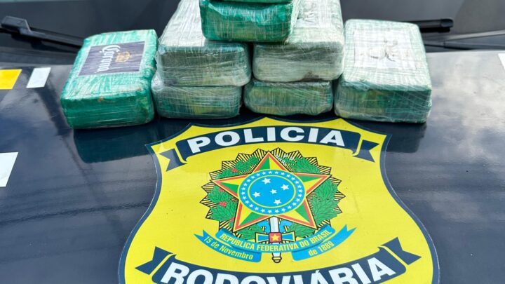 Homem é detido com pasta base de cocaína e carro roubado