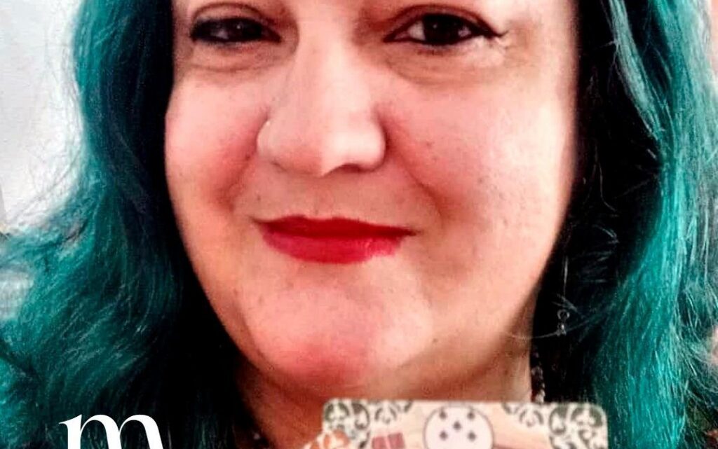 Gabriela Kopinits lança coletânea “Do Amor e Outras Dúvidas” pela editora M.Inimalismos