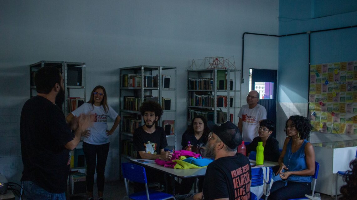 Festival de Cinema de Caruaru abre inscrições para oficinas gratuitas de produção e crítica cinematográfica Festival de Cinema de Caruaru abre inscrições para oficinas gratuitas de produção e crítica cinematográfica