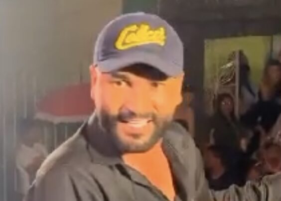 Cantor é assassinado com vários tiros