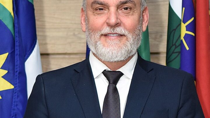 Silvio Nascimento protocola dois projetos de lei para reforçar o combate à violência em Caruaru