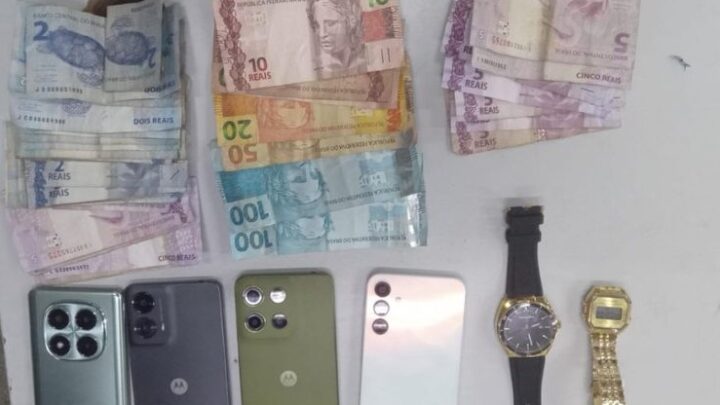 Dupla é presa após roubo a farmácia e clínica em S