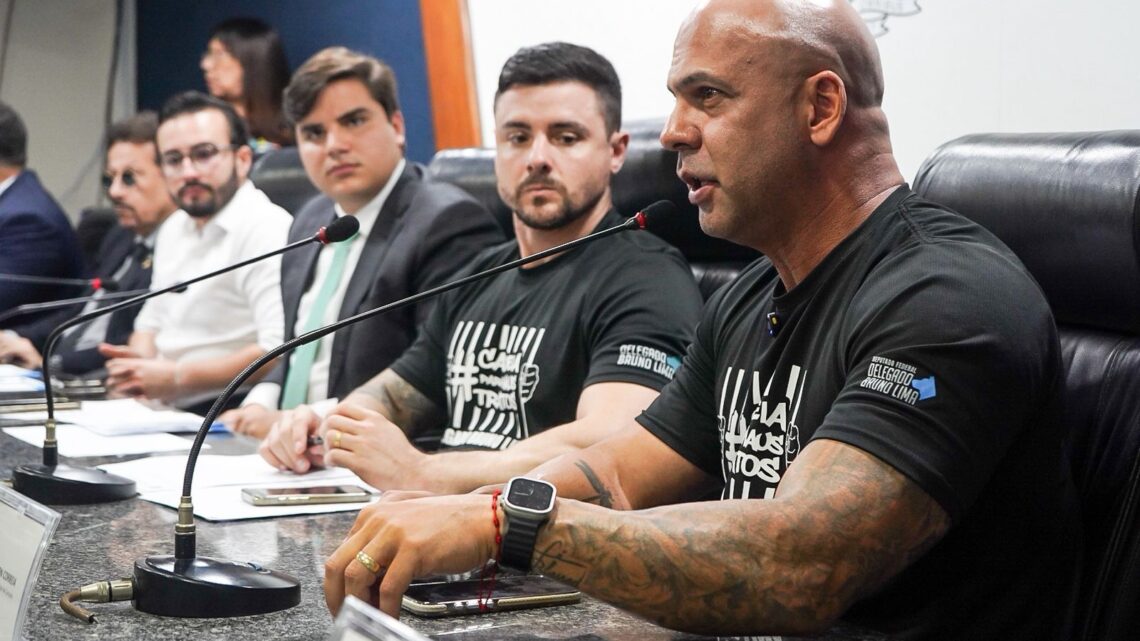 Ao lado de Bruno Lima e Lula da Fonte, Anderson Correia discute políticas animalistas na Câmara do Recife