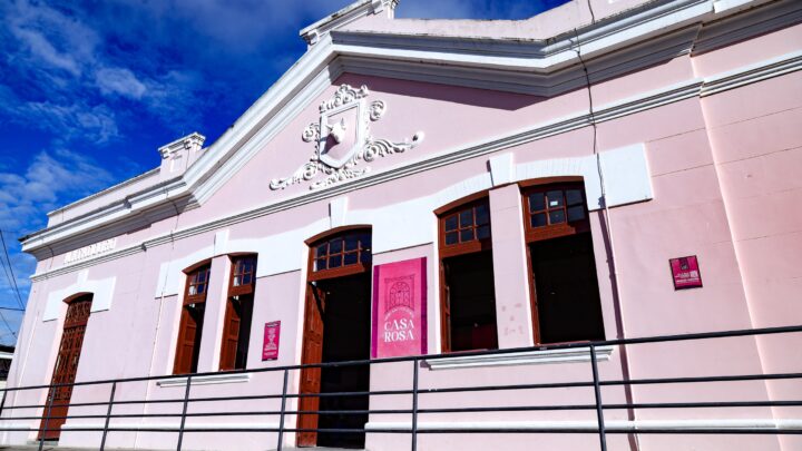 Mercado Cultural Casa Rosa recebe encontro de brechós e apresentações musicais neste fim de semana