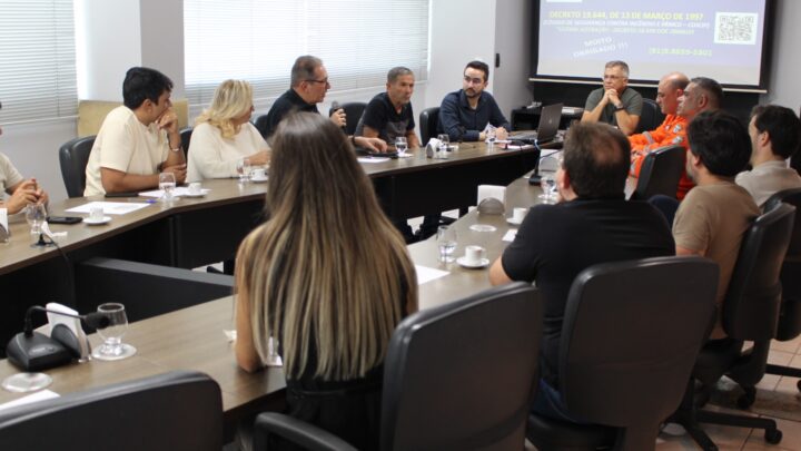 Acic discute regularização de empresas junto ao Corpo de Bombeiros para desburocratização