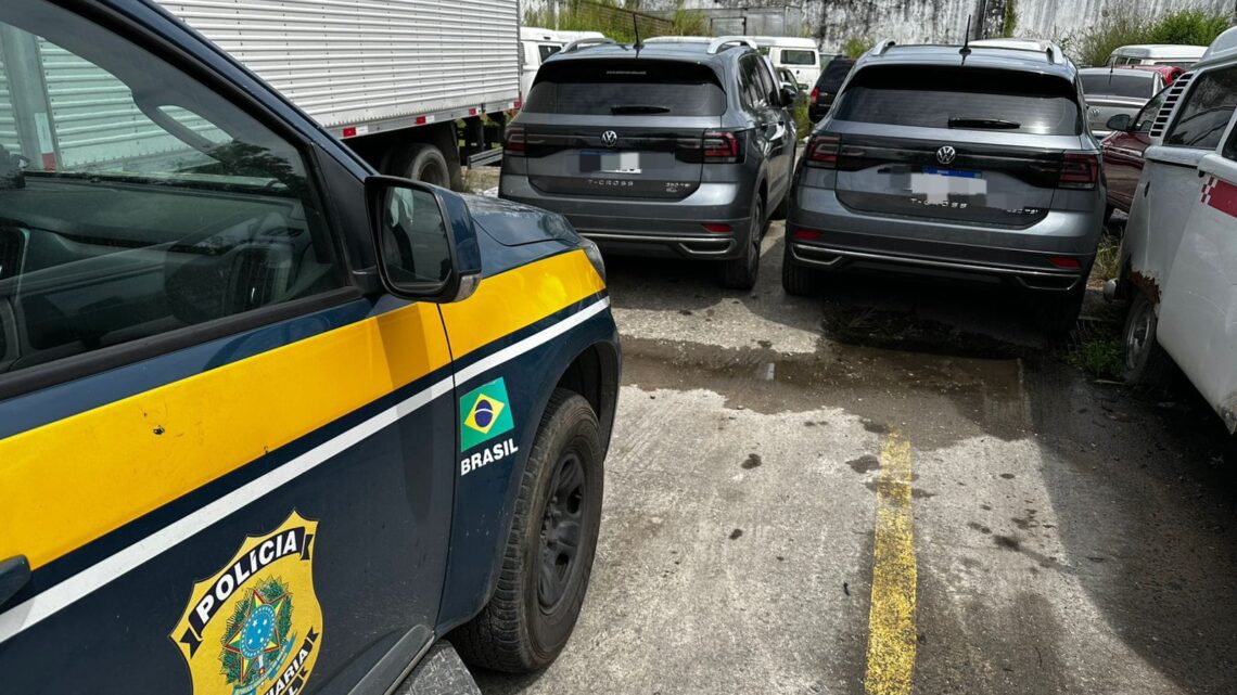 PRF apreende carro clonado e localiza veículo original PRF apreende carro clonado e localiza veículo original