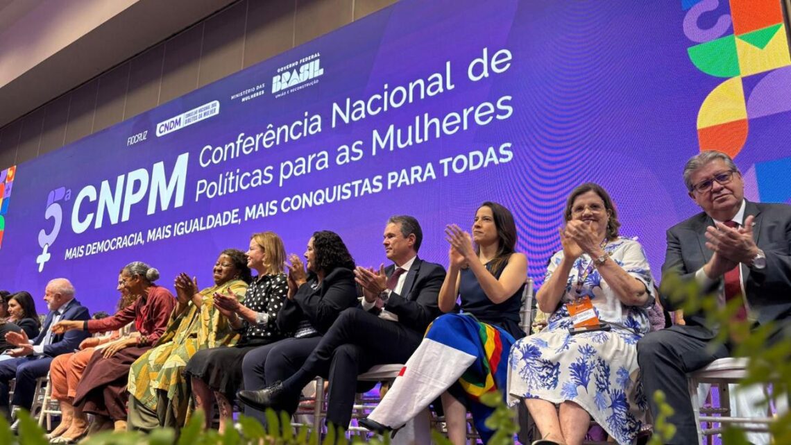 Em Brasília, governadora Raquel Lyra lidera delegação de Pernambuco na 5ª Conferência Nacional de Políticas para as Mulheres