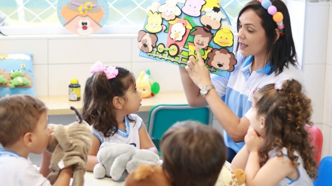 Adultização em debate: qual é o papel da escola na infância e adolescência? Adultização em debate: qual é o papel da escola na infância e adolescência?