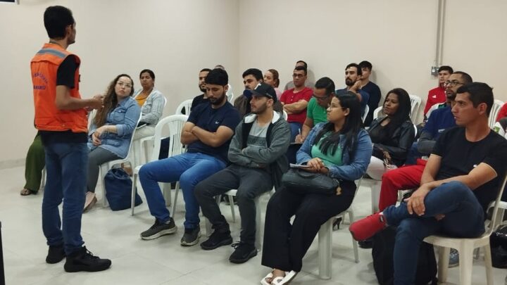Defesa Civil de Caruaru amplia grupo de voluntários e realiza capacitação